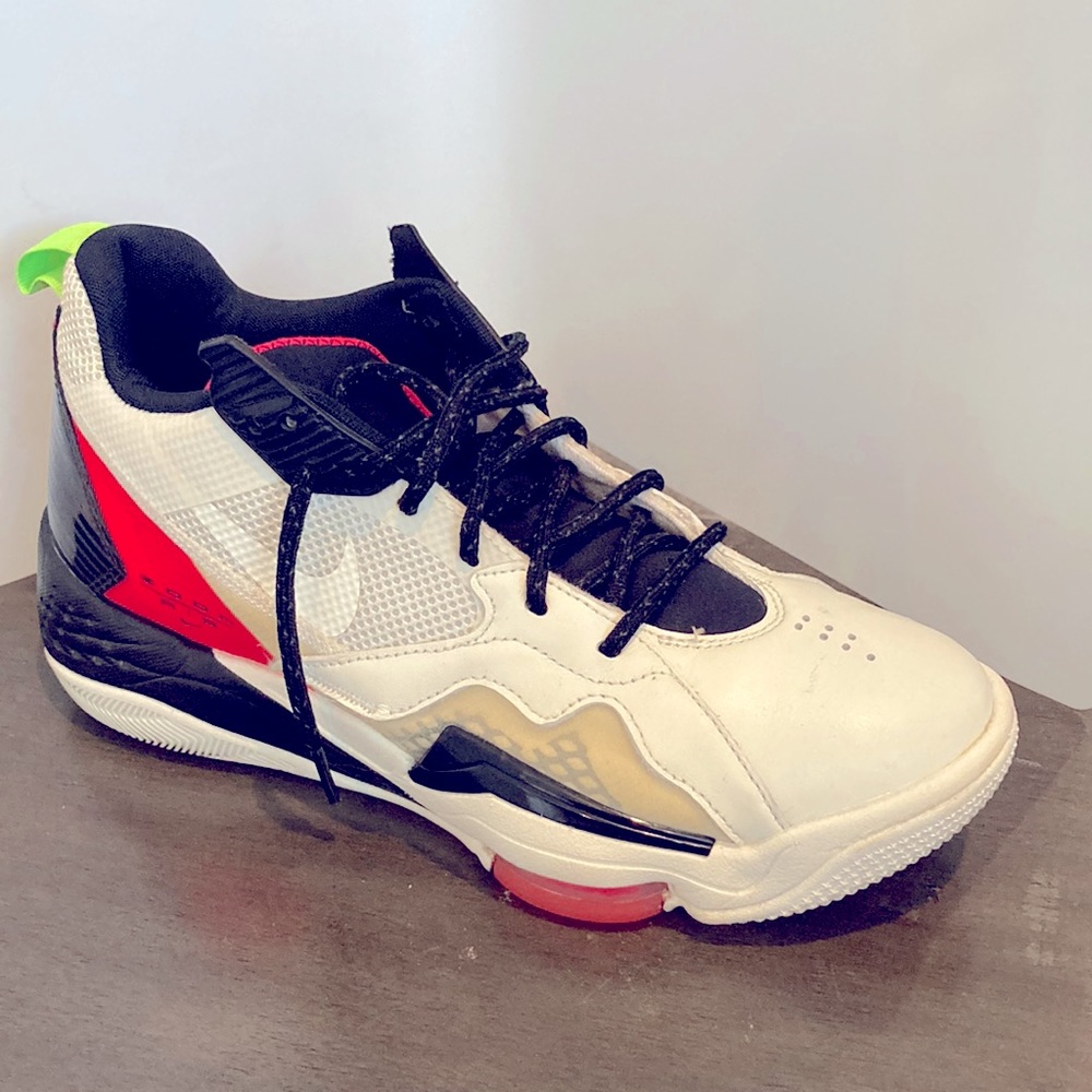 Jordan Zoom 92 CK9183-100 size 10.5